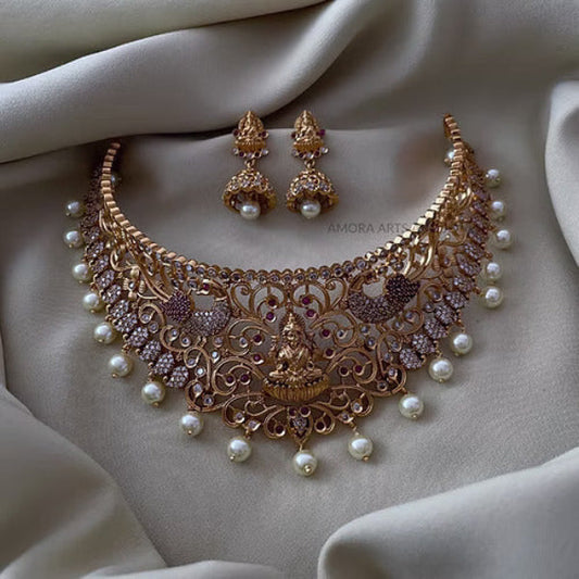 Antique Polished High Neck Choker