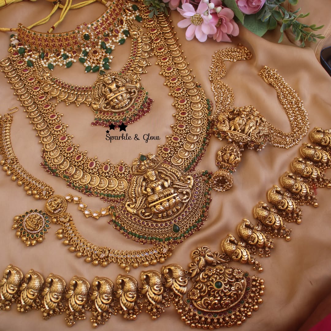 Gold Sukanya necklace set