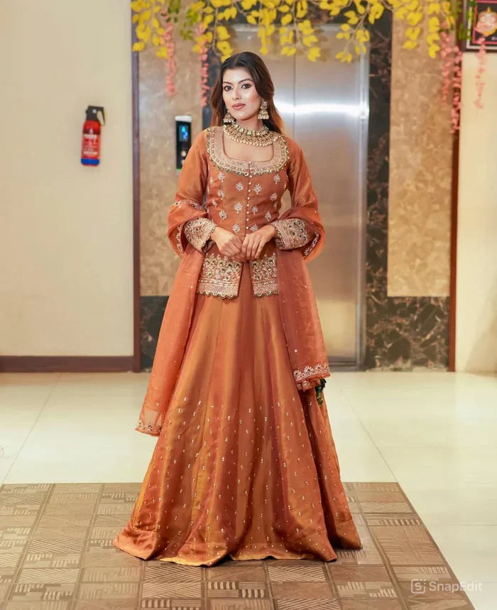 Luxurious Ethnic Suit Set with Exquisite Embroidery Work